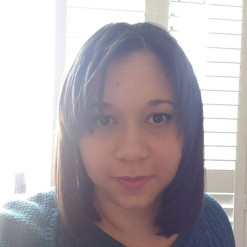 Meet your Posher, Alicia